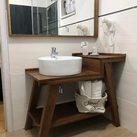 Loft Cube Bed & Breakfast